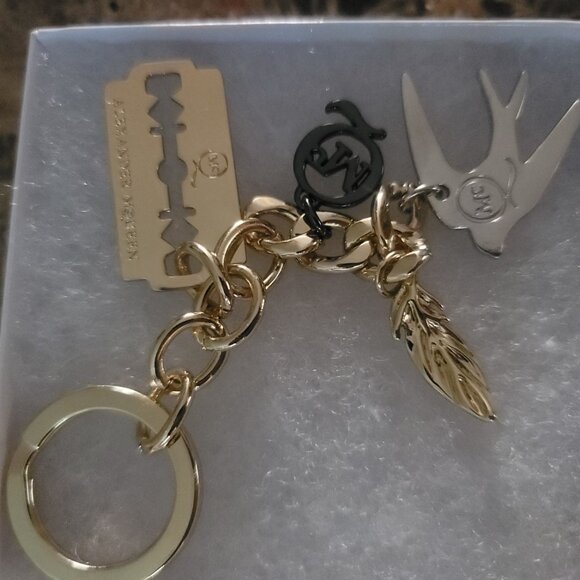 ALEXANDER MCQUEEN Keychain. Brand New. Gift Box included. - Picture 13 of 16